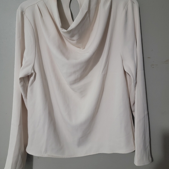 Elegant Cream Women's Top - Picture 2 of 3